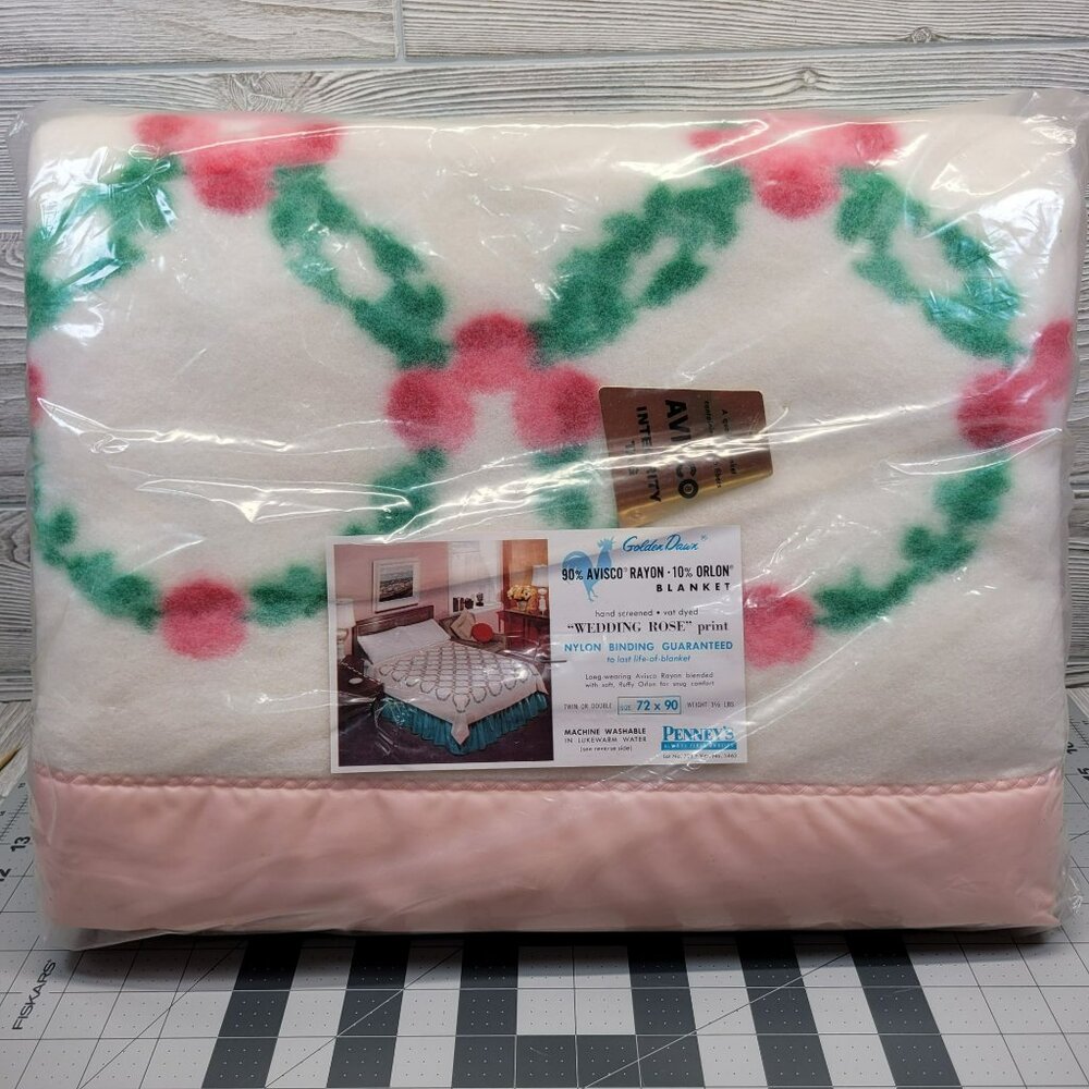 Golden Dawn Wedding Rose Wreath Greenery Pink Flower Blanket 72x90 Penney's Vtg‎
